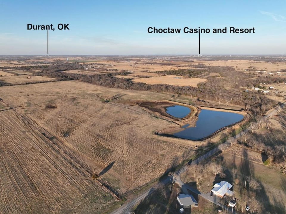 Pet Friendly, New Cabin in Charming Calera Cabin in Oklahoma