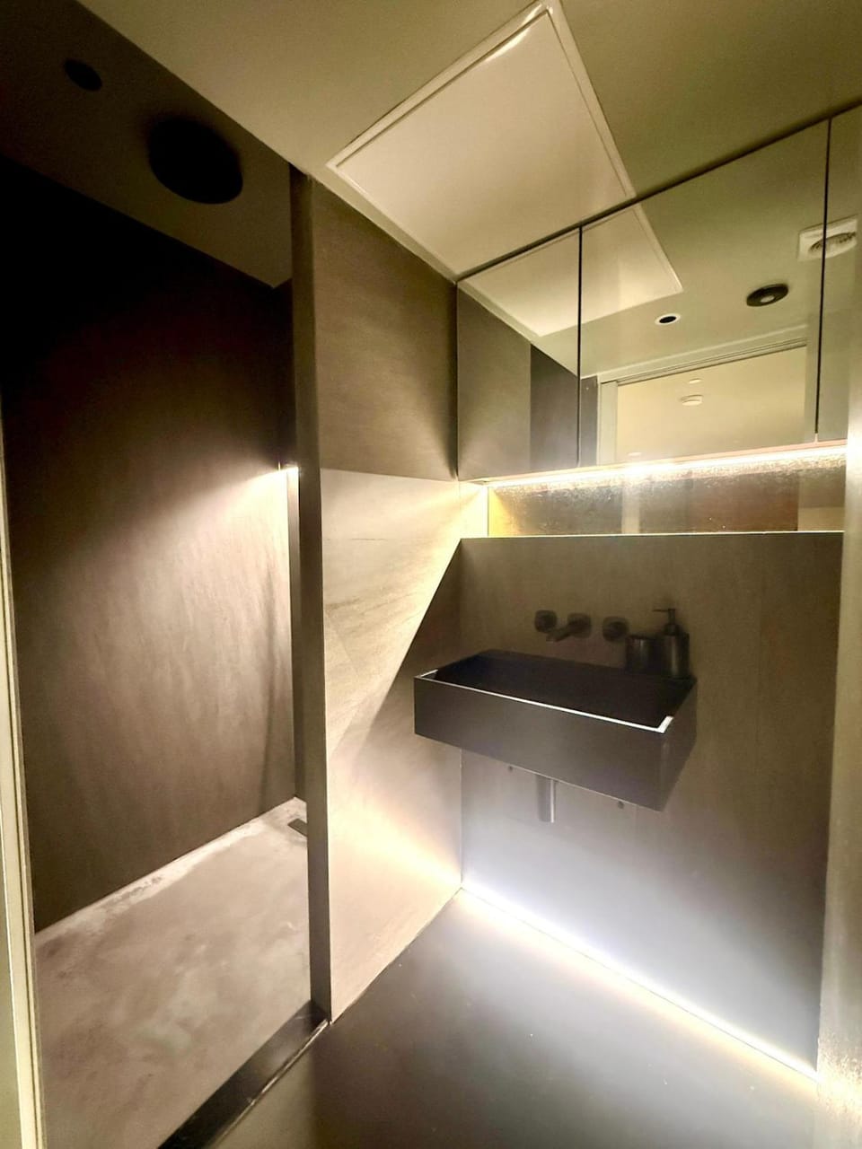 Smart & Stylish Studio in Central London No Windows Apartment in London Borough of Islington