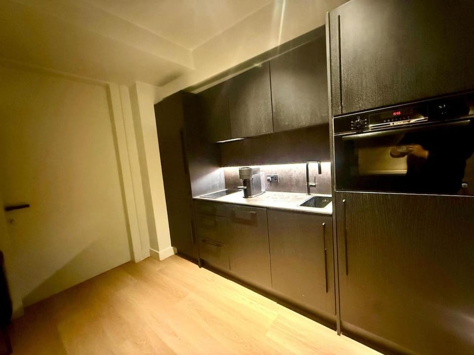 Smart & Stylish Studio in Central London No Windows Apartment in London Borough of Islington