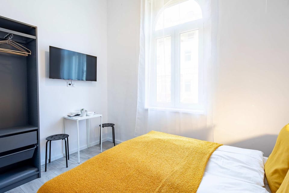 Central - Easy Stay - Easy Sleep Apartment in Budapest