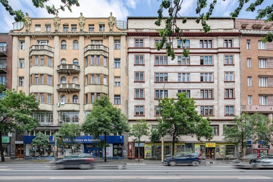 Ultra Central - NEW - Mini Studio Apartment in Budapest