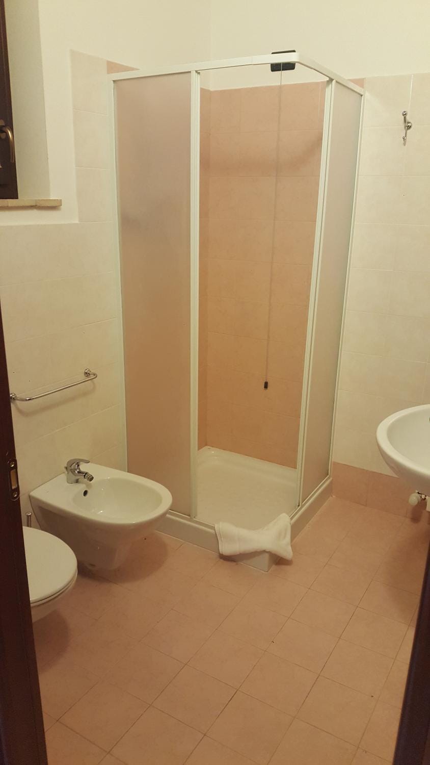Shower, Bathroom