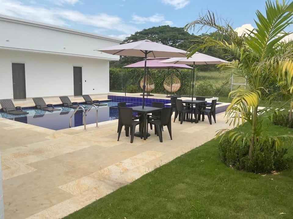 Casa Blanca Confort Melgar House in Cundinamarca, Colombia