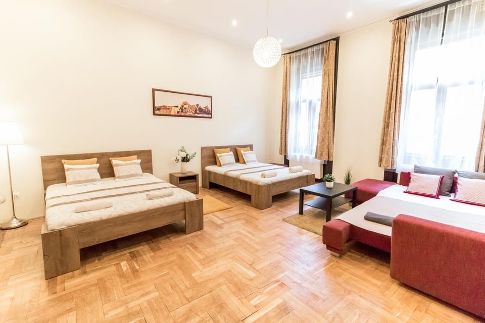 Real Apartments Klauzál Apartment in Budapest