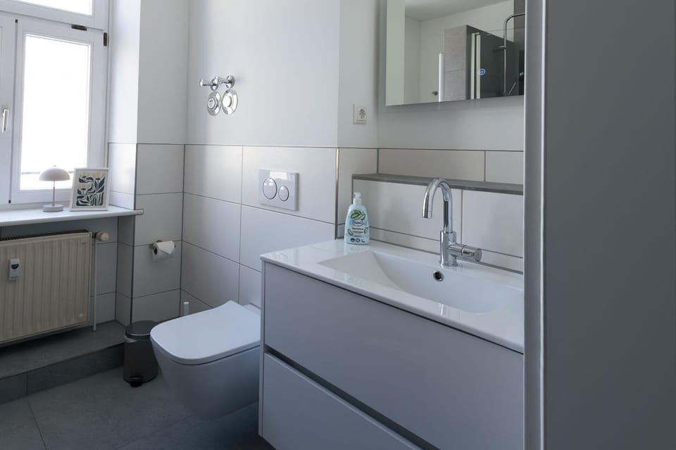 Toilet, Bathroom