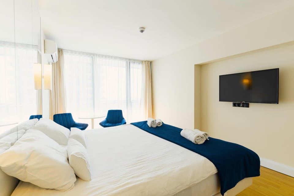 Communal lounge/ TV room, TV and multimedia, Evening entertainment, towels