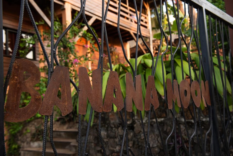 Facade/entrance, Day, Garden