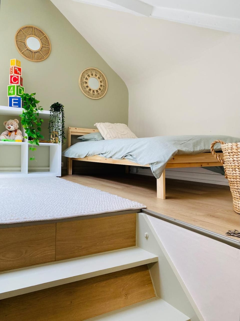Bed, Bedroom