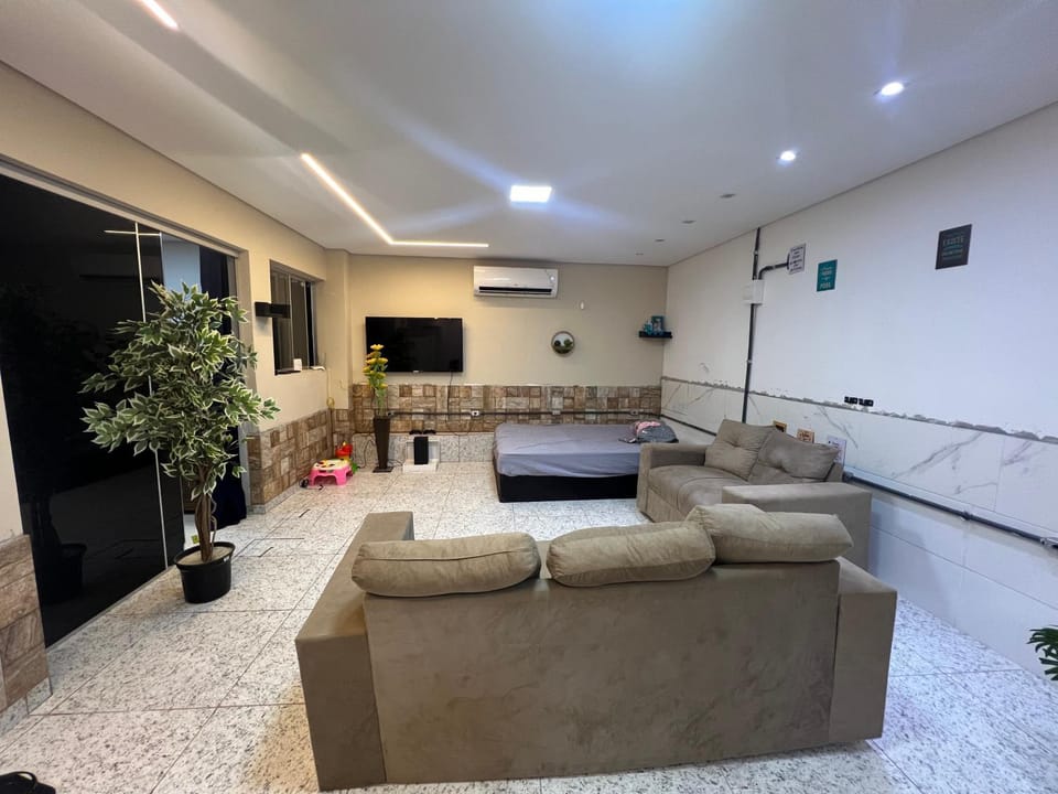 TV and multimedia, Living room, Seating area, air conditioner