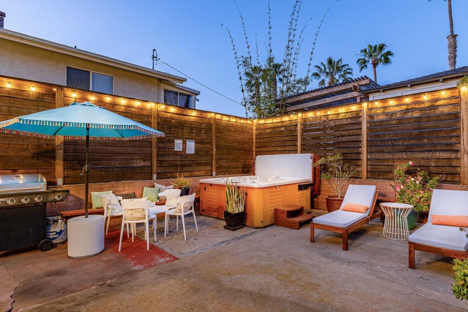 Ocean Beach Bungalow - Close To Beach House in Ocean Beach