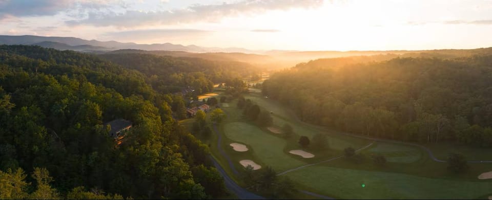 Golfcourse, Mountain view, Sunset