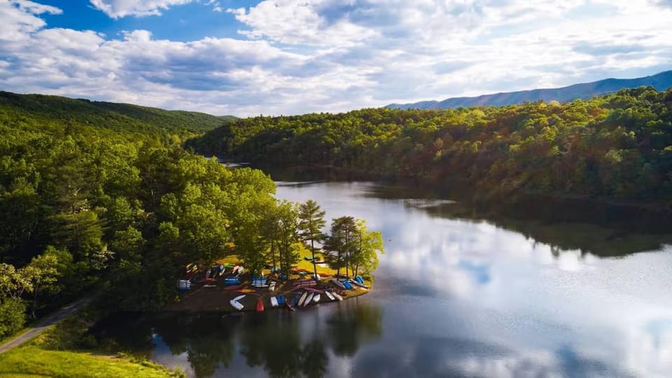 Natural landscape, Activities, Canoeing, Lake view