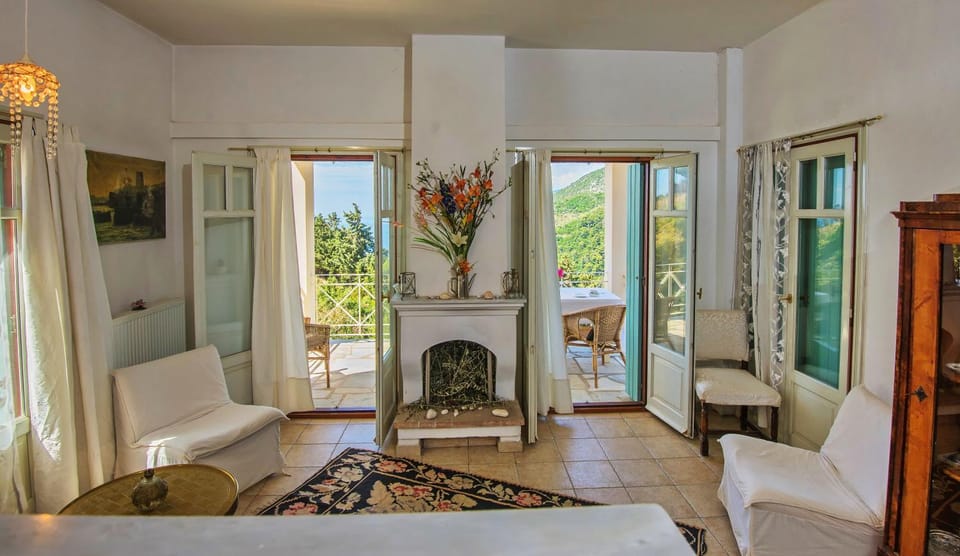 Balcony/Terrace, Living room