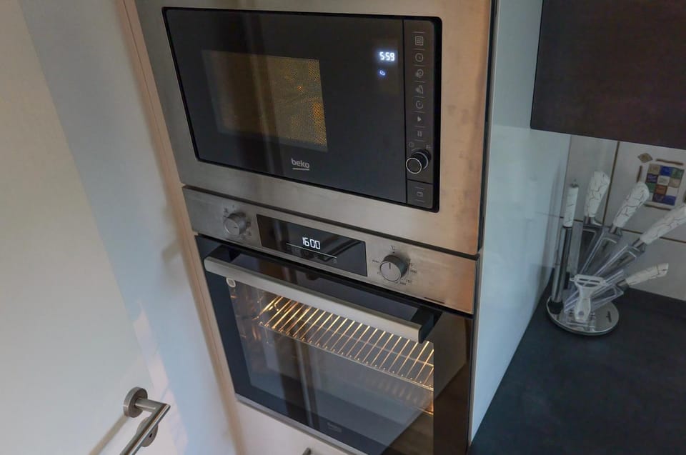 microwave, oven, kitchen