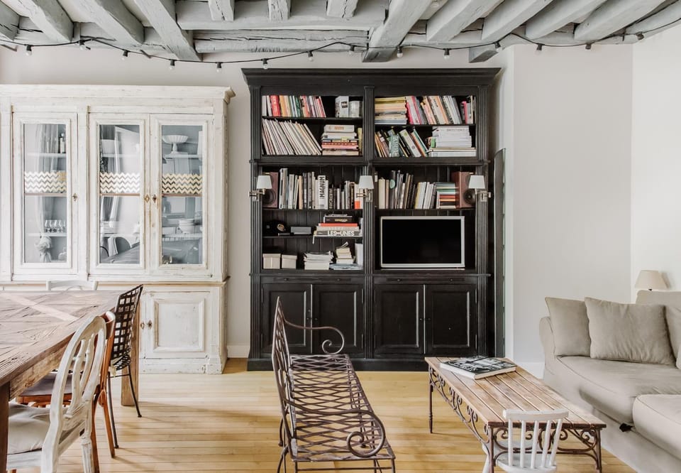 Beautiful Parisian apartment full of light Apartment in Paris