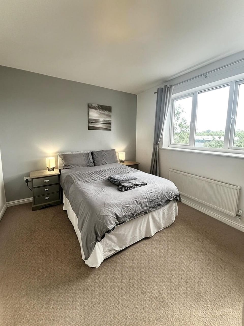 Two Bed Private Apartment - Walk to Stoke Hospital Apartment in Newcastle-under-Lyme