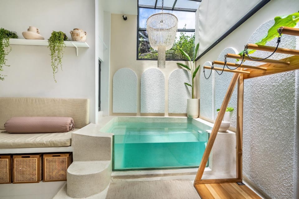 Sunroom Bali Villa in Bali
