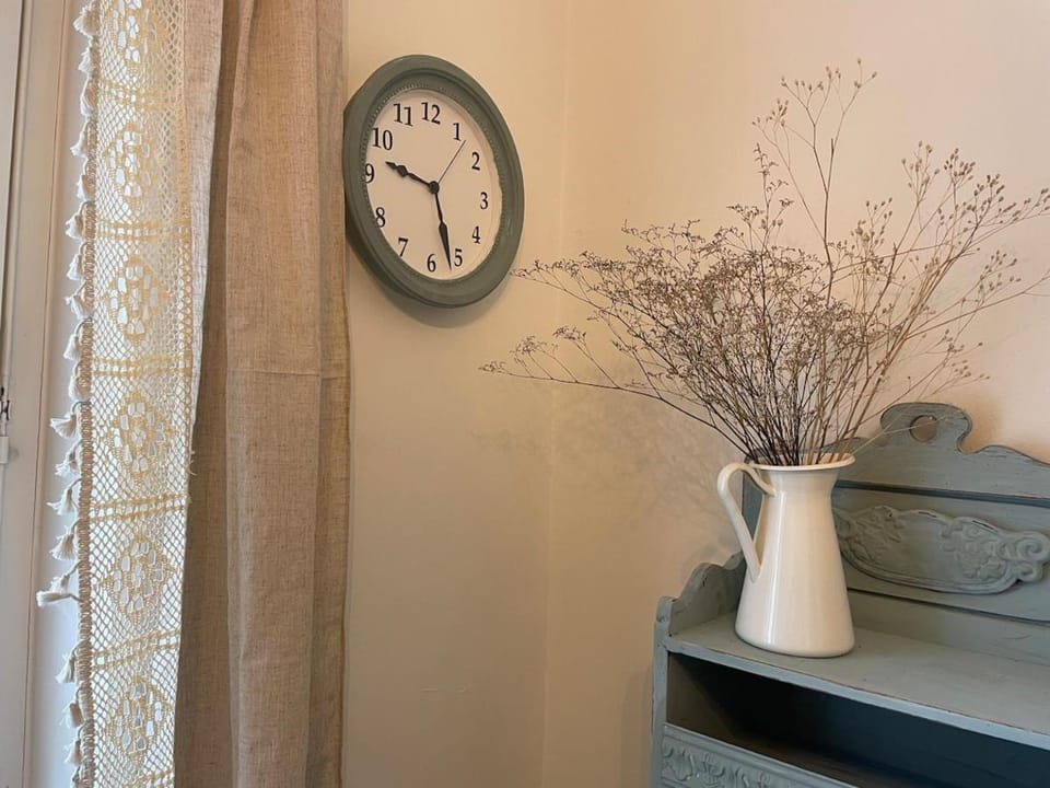 Apartement Atelier du Monde BnB Vacation rental in Canton of Bern (Region)