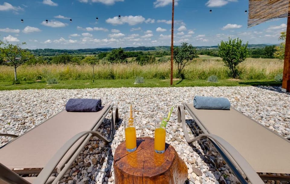 Kuća za odmor s bazenom i panoramskim pogledom - Terrace by David Chalet in Croatia