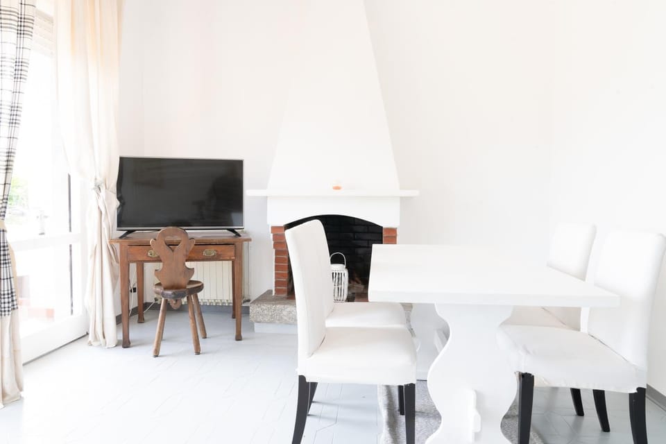 Ocean Lake Residence Apartment in Province of Lecco