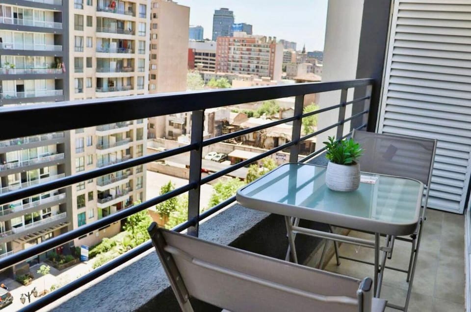 Balcony/Terrace, Balcony/Terrace, Text overlay