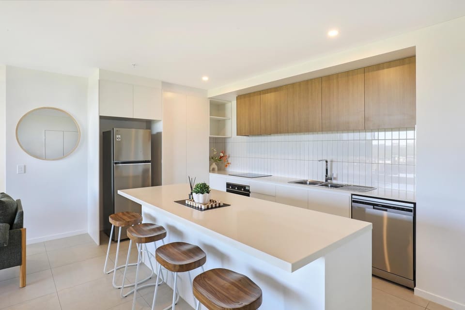 Kitchen or kitchenette, oven, stove