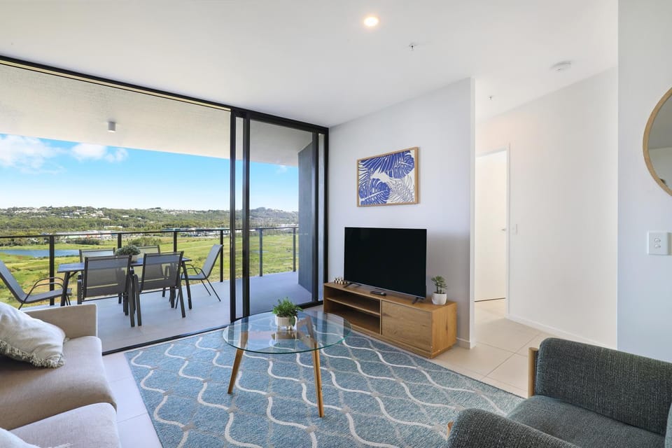 Natural landscape, TV and multimedia, Balcony/Terrace, Living room, Seating area