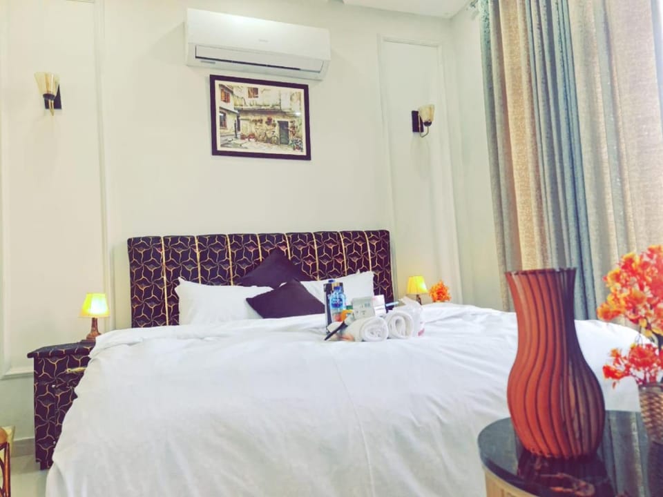 3 bedroom house in lahore DHA phase 6 Near Dolman Mall Airport pkli Location Dha 9 town House in Lahore