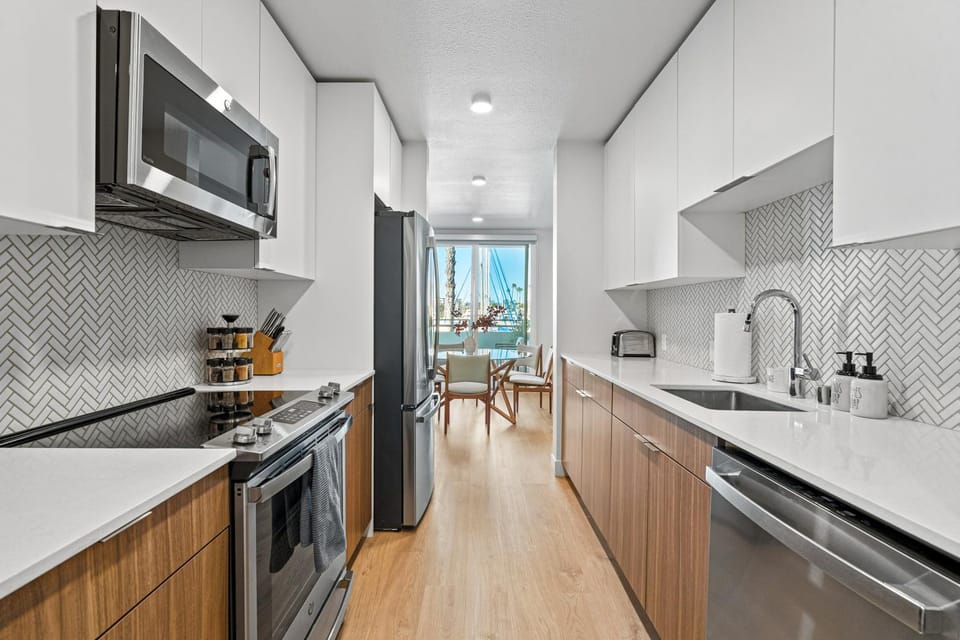 dishwasher, microwave, stove, toaster, kitchen