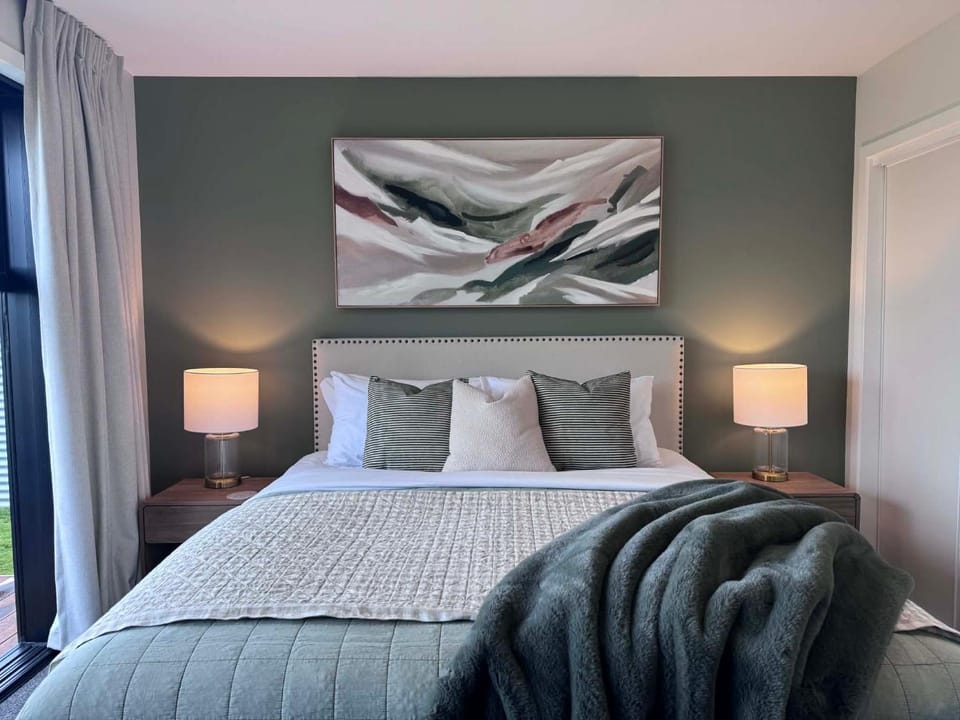 Style, Space and Comfort House in Twizel