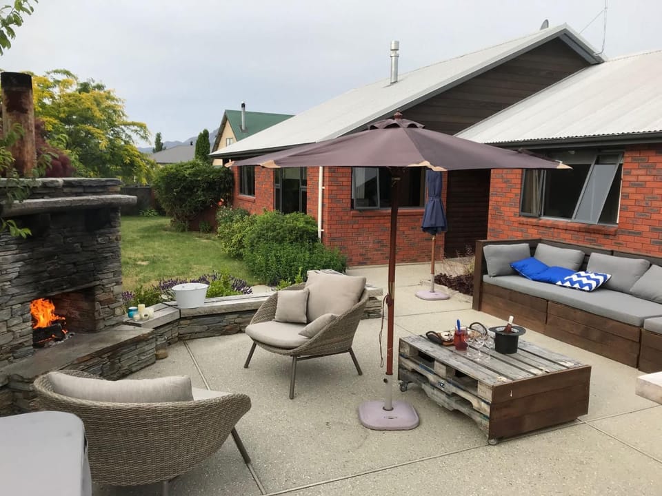 Retreat on Ragan House in Wanaka