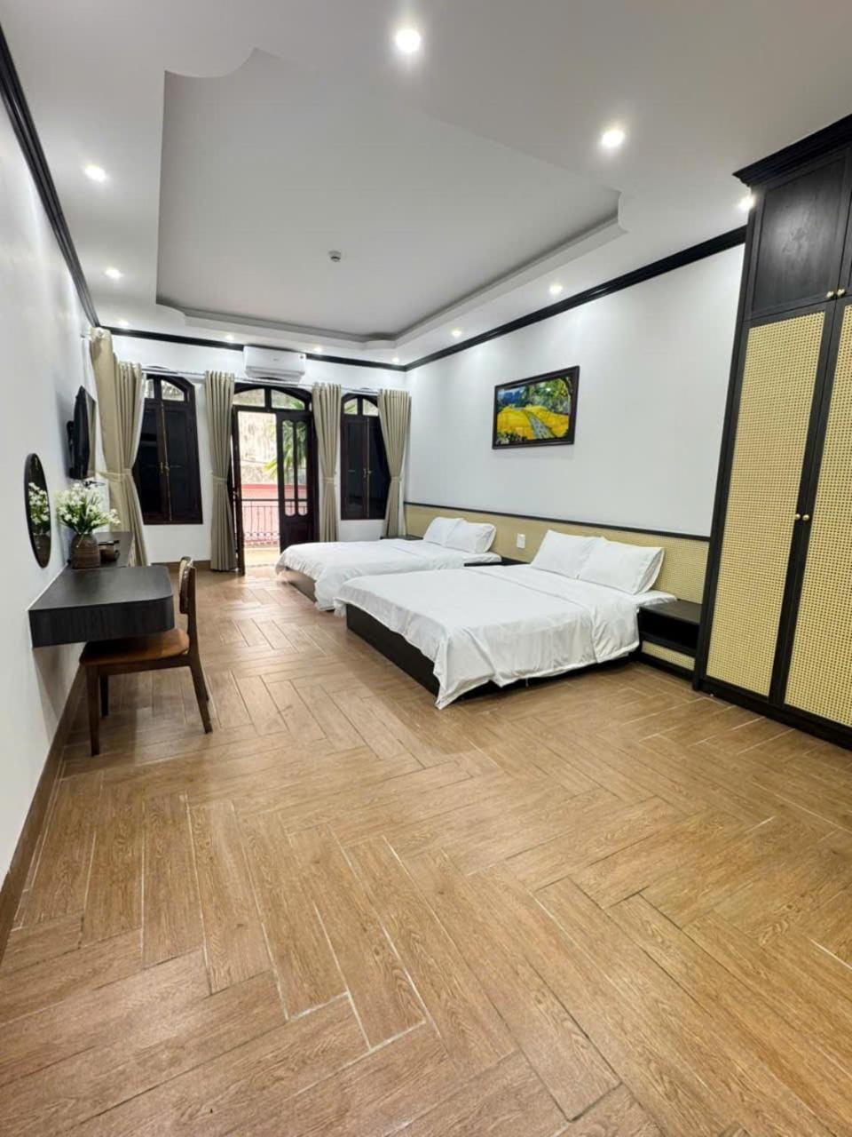 Photo of the whole room