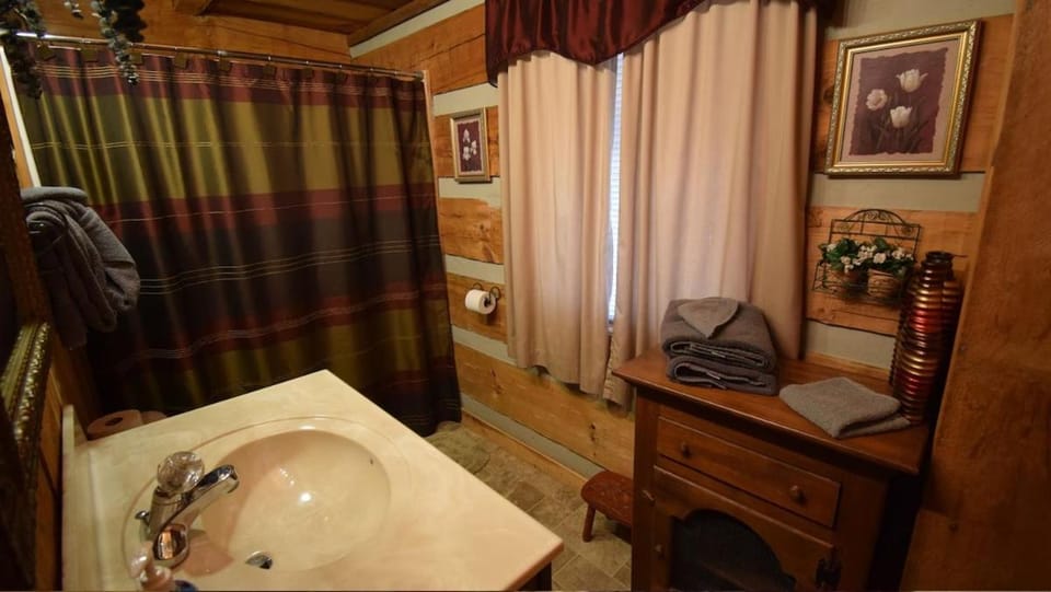 Dreamcatcher Hideaway House in Pigeon Forge