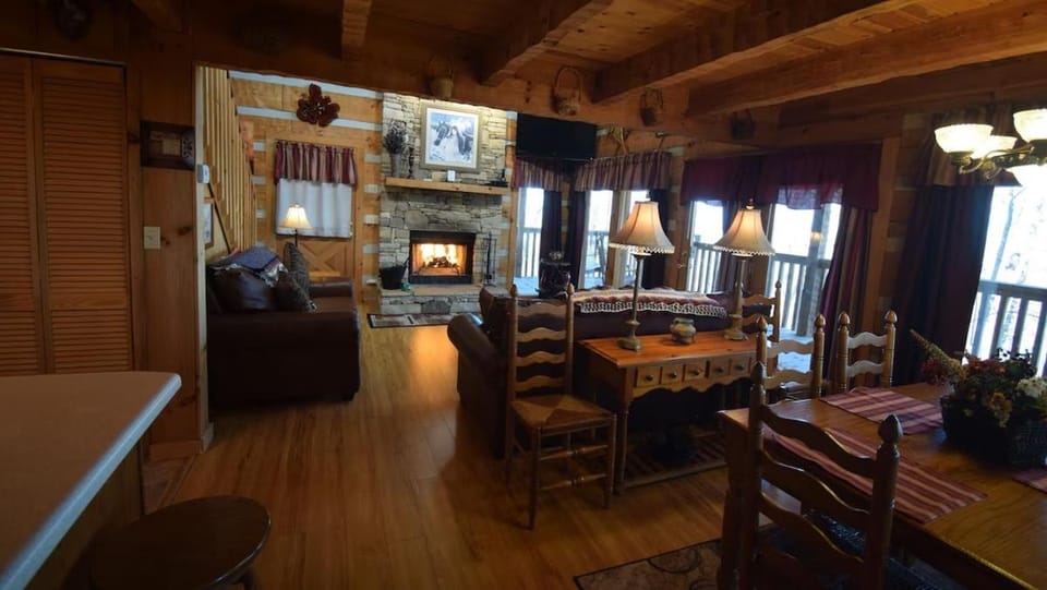 Dreamcatcher Hideaway House in Pigeon Forge