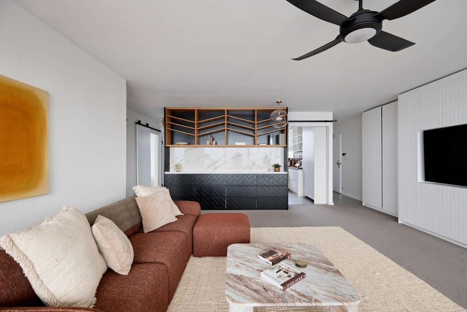 Communal lounge/ TV room, TV and multimedia, Living room, Photo of the whole room, Seating area, Evening entertainment