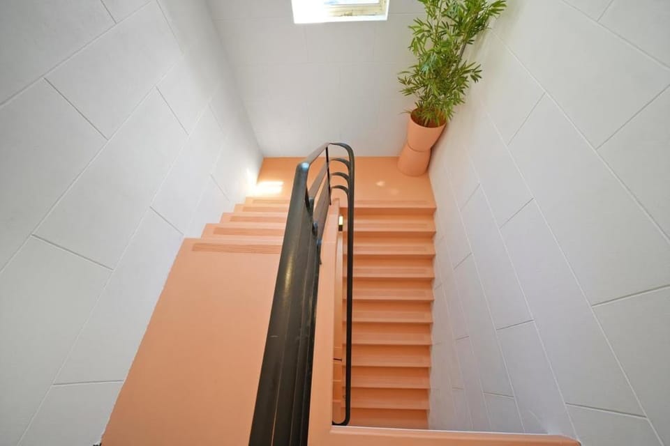 Belle Escapes - The Papilio Apartment in Moseley Street