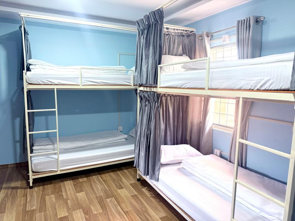 bunk bed