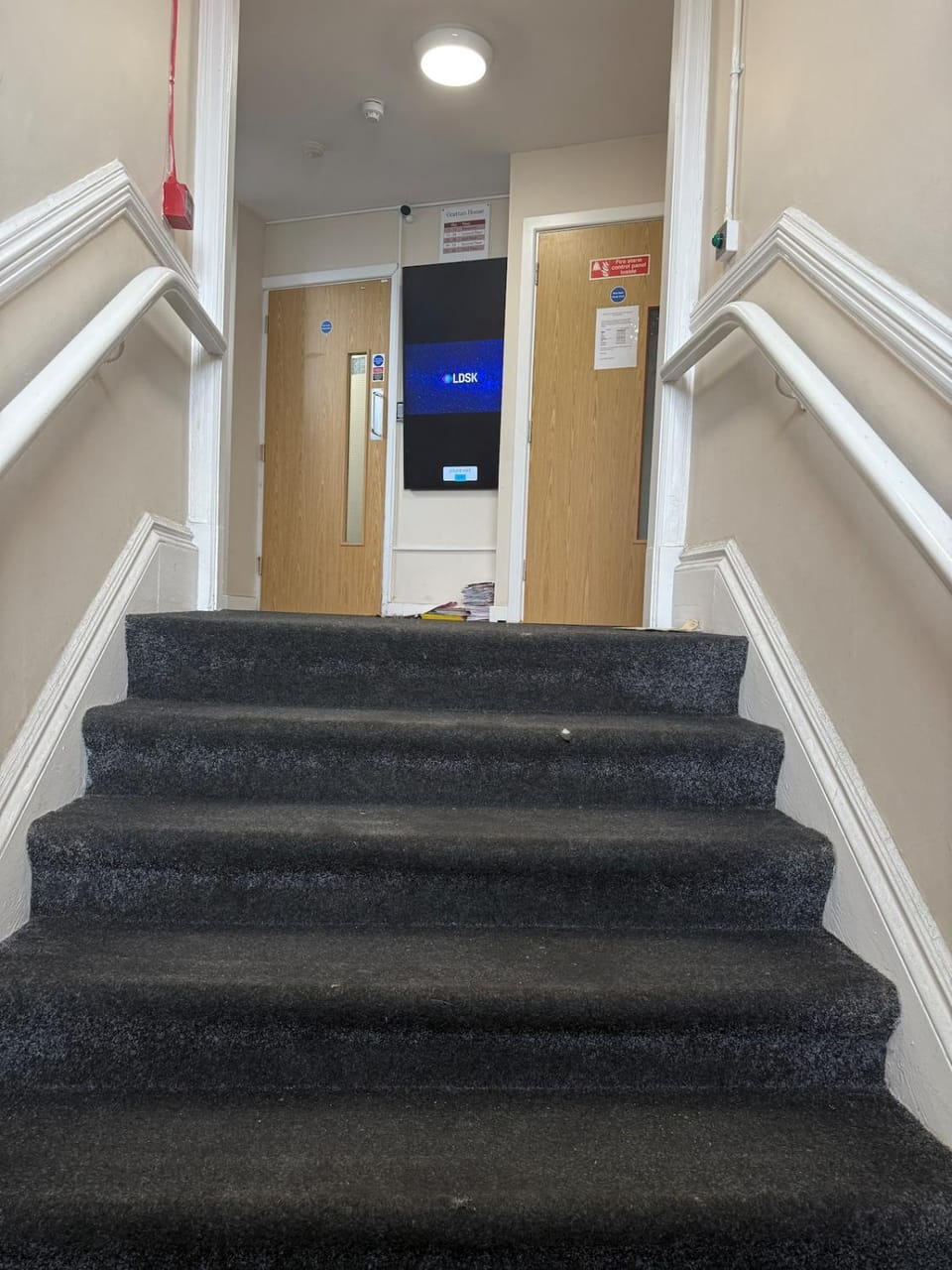 Breezy Little Double Bed Apartment - Bradford Apartment in Bradford