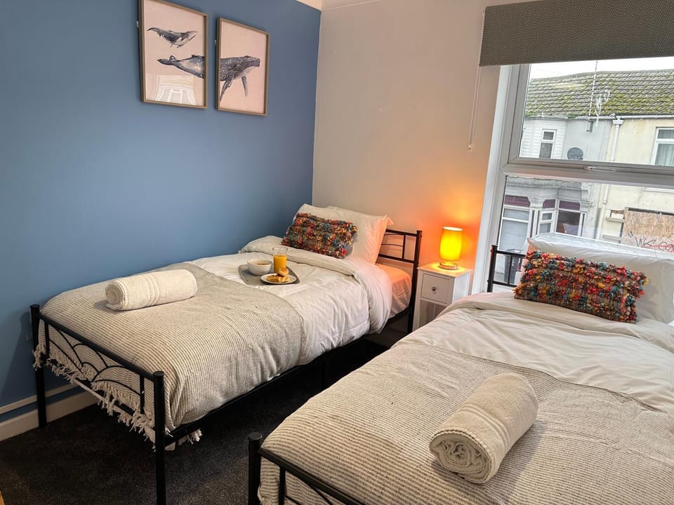 Comfortable 2-Bedroom Coastal Getaway, Sleeps 5 House in Great Yarmouth