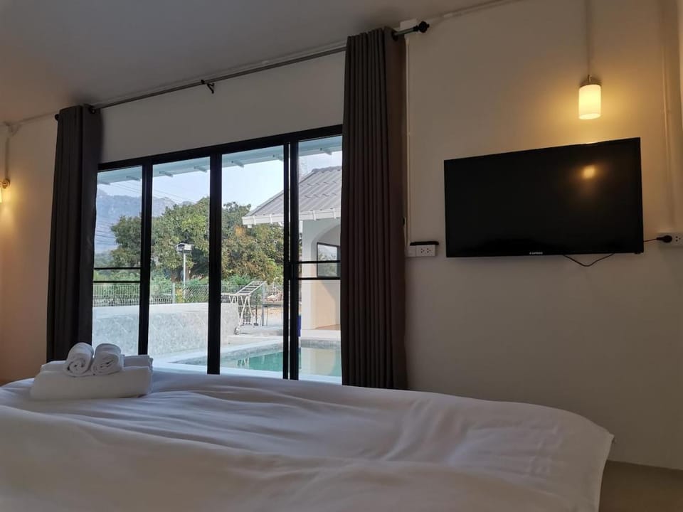 View (from property/room), Bedroom, towels