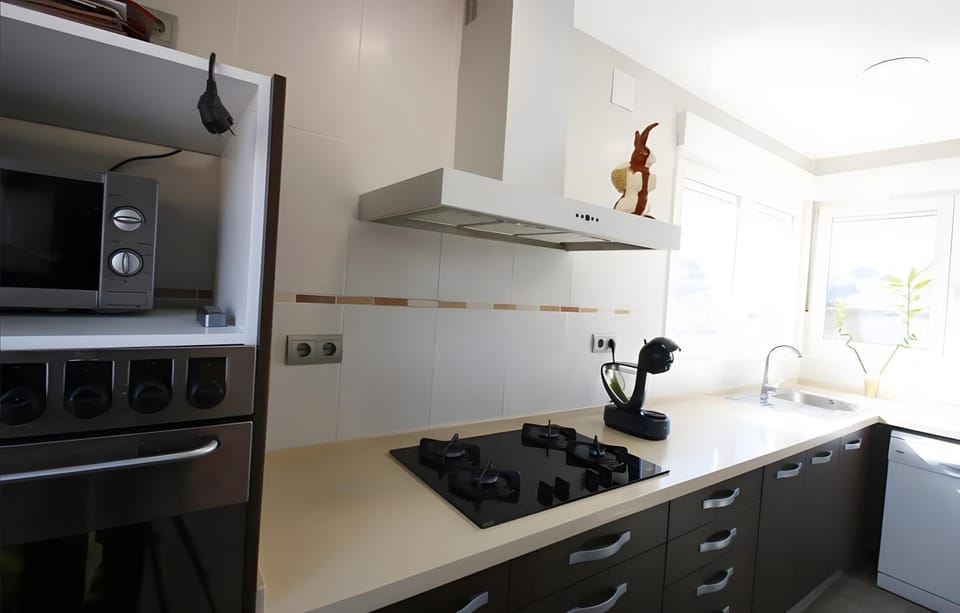 Kitchen or kitchenette, Living room
