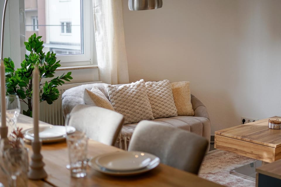 Living room, Seating area, Dining area