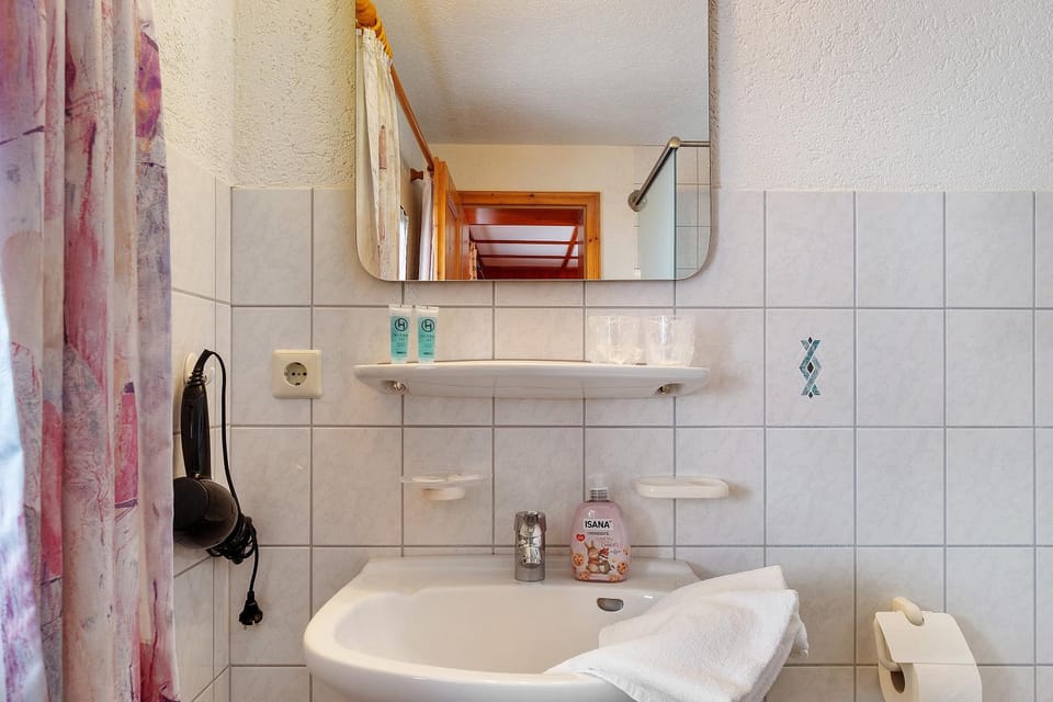 Bathroom, Living room