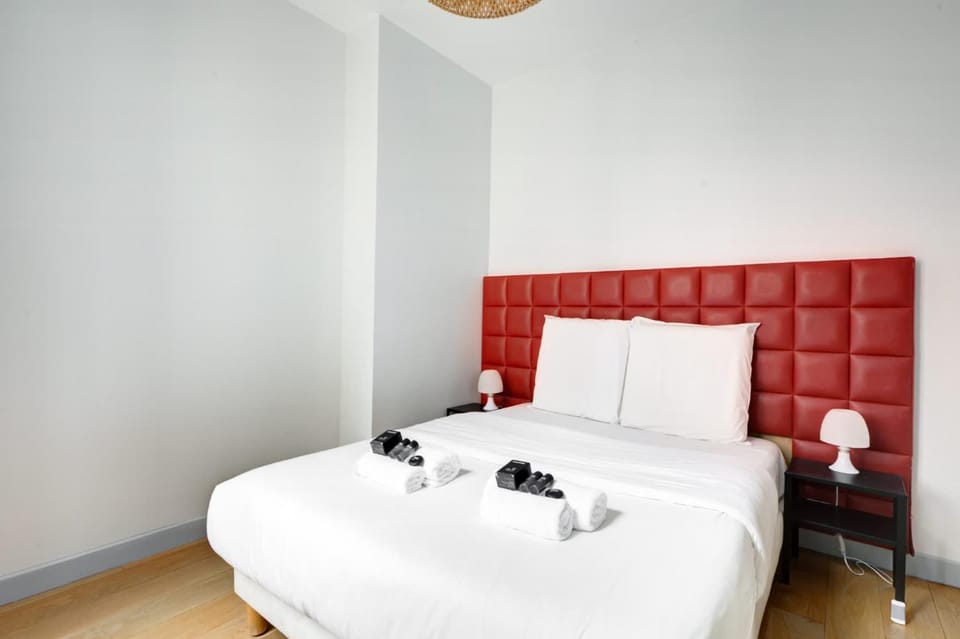 Ecrin Design - 2BR Climatise et Equipe Apartment in Paris