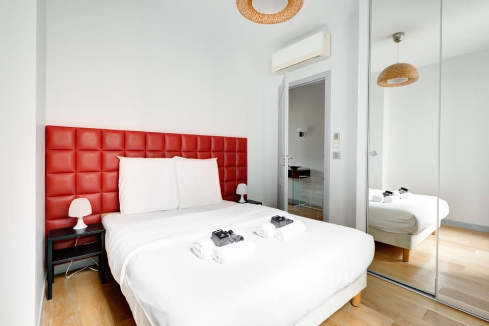 Ecrin Design - 2BR Climatise et Equipe Apartment in Paris