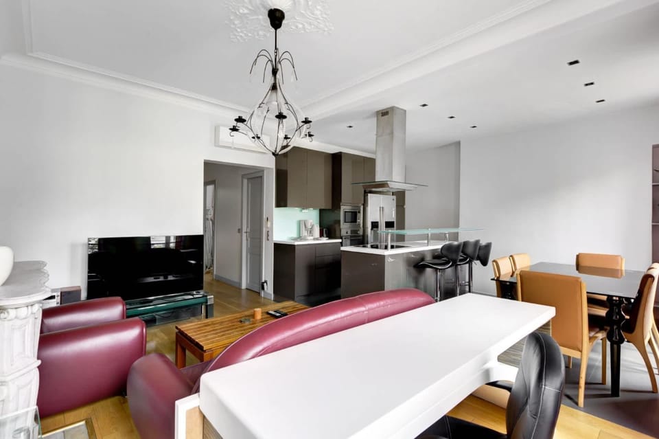 Ecrin Design - 2BR Climatise et Equipe Apartment in Paris
