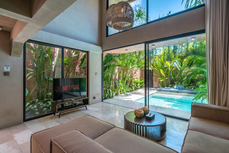 Arvātya - Tropical Private Villa Close to Bingin Beach Villa in Bali