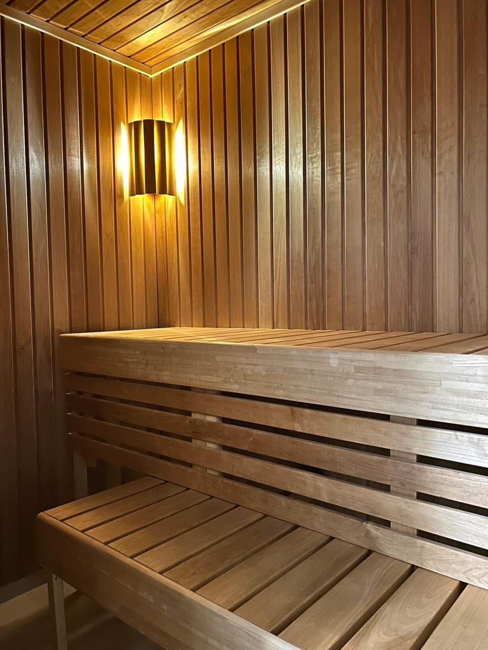 High standard, large cabin with amazing view Cabin in Vestland