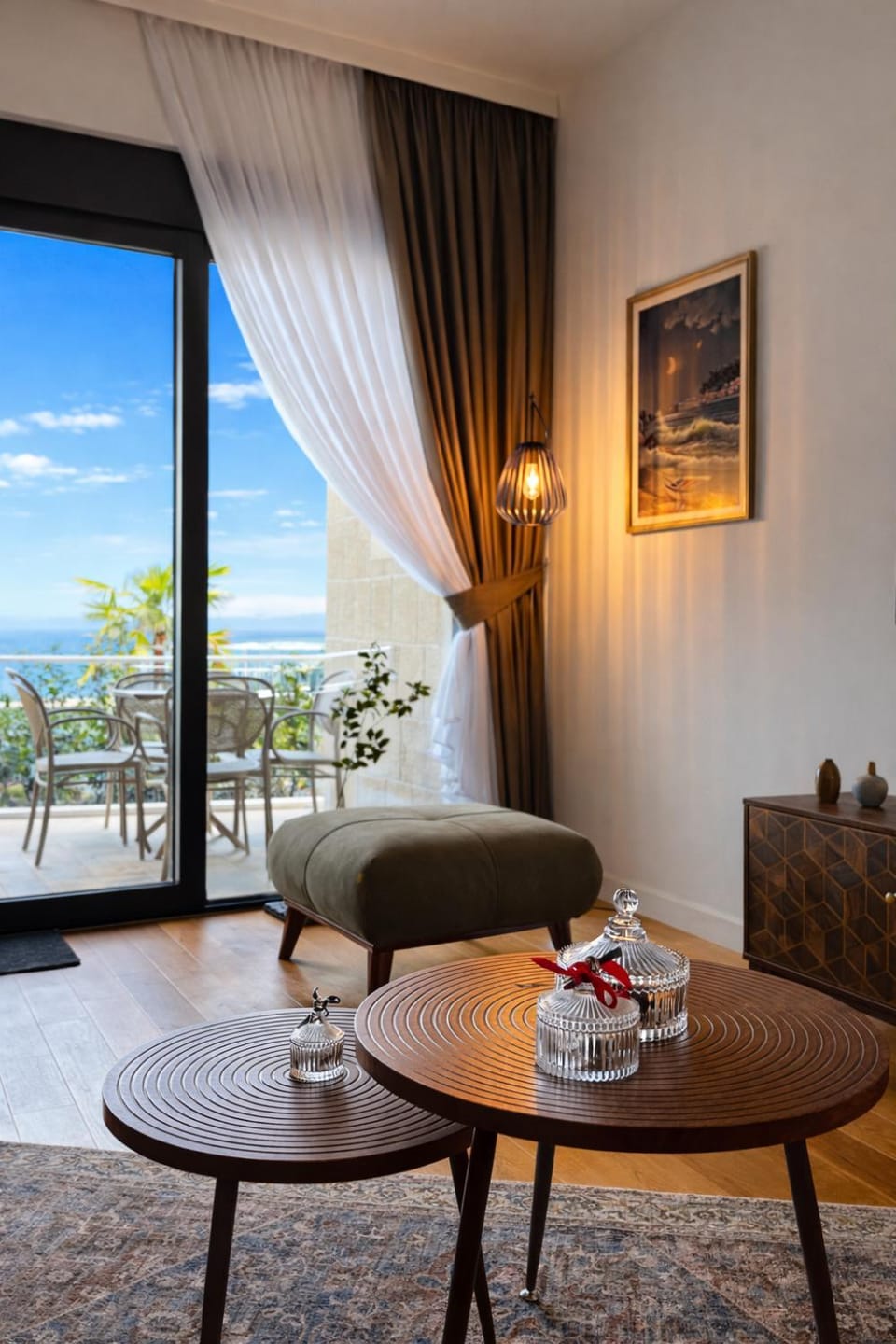 Living room, Pool view, Sea view