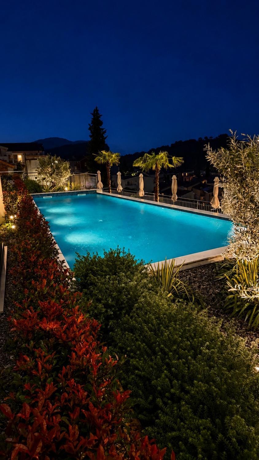 Property building, Swimming pool